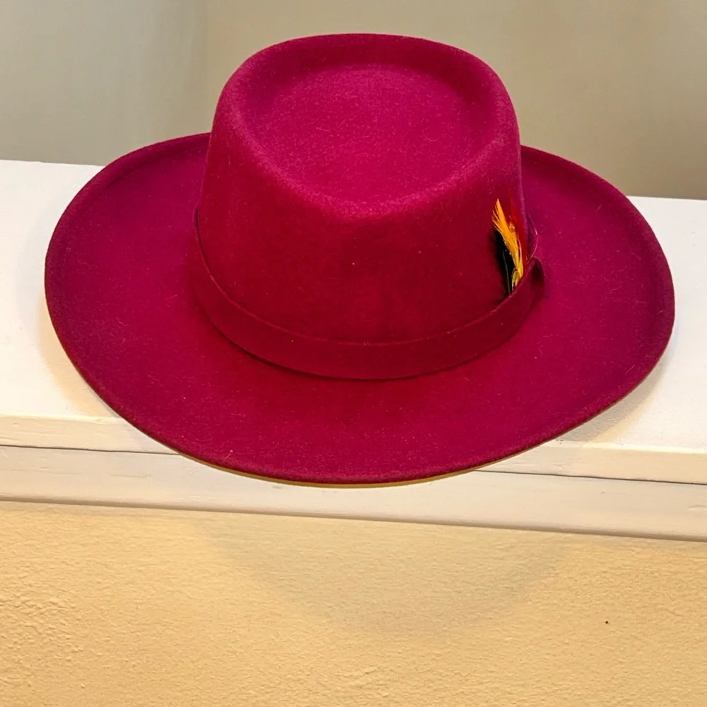 Burgundy Outback Trading Co.Hat - Picture 6 of 10